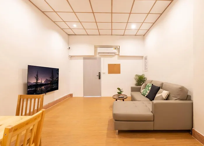 House - 5 Bedrooms Only 6mins Walk To Mrt Rama 9 Bangkok