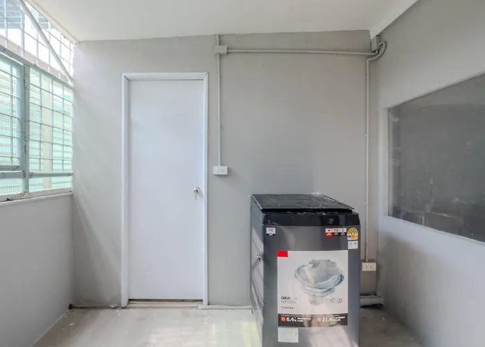 House - 5 Bedrooms Only 6mins Walk To Mrt Rama 9 * Bangkok
